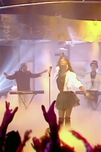 92K views · 1.3K reactions | BLACK BOX // RIDE ON TIME #Stereo97 | Stereo 97.9 Radio Andrés Ibáñez | Facebook