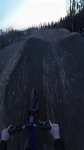 Chill MTB Line: Freeride & Bike Life