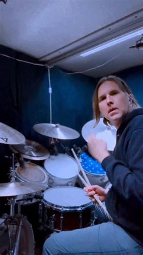 Brooks Wackerman on Instagram: "Is this on?#avengedsevenfold #drums #emo#drumeo"