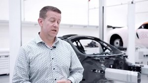 The lightweight MonoCage II carbon fibre chassis at the core of the 720S GT3 is the perfect basis from which to create a race car. Shared with the 720S, the strength and rigidity of this remarkable carbon fibre monocoque has the ideal attributes to form the basis of both cars with peerless performance. Stiff, safe, but also lightweight, it’s why McLaren pioneered carbon composite construction in Formula 1™ in 1981, and why every McLaren – and every Formula 1™ car – now follows this innovative ca