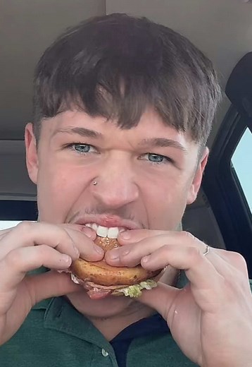 McDonald's Spicy Deluxe Review: An Honest Opinion