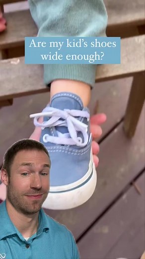Best shoes for kids - they MUST be wide toe box and barefoot shoes! #stitch with @Kelly | Barefoot Shoe Guide #greenscreen #greenscreenvideo #shoes
