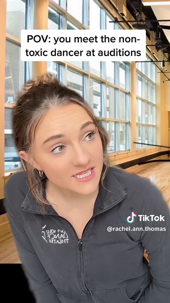 Dancers unite 🙌 #dance #dancer #auditions #theaterpov #thattheaterkid #musicaltheater #dancerproblems #greenscreen