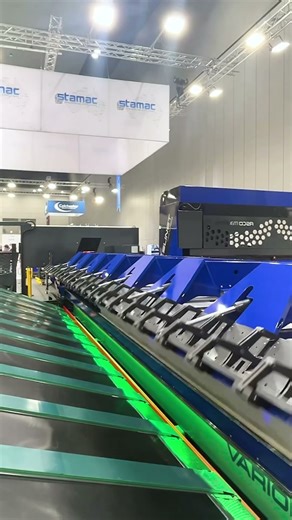 Variobend Automation bends profile