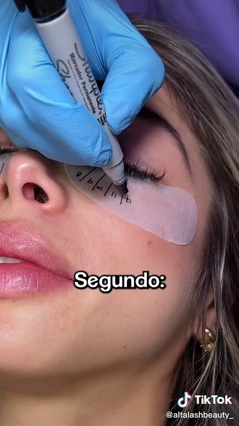 Proceso de Extensión de Pestañas: ¡Descubre los Secretos!