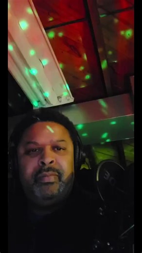 Julie, thank you for the incredible support in my LIVE! I will keep creating better LIVE content! #tiktoklive #livehighlights #livegift #handhearts