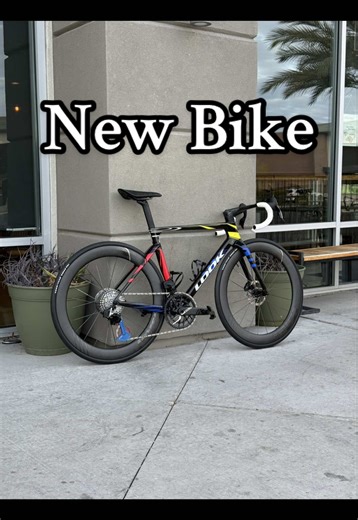 This build has been in the works for a LONG time and it’s finally here… my LOOK 795 Blade RS is officially complete and it is an absolute weapon. Aero, stiff, fast, and somehow still pretty light. 🖤 Build highlights: • @LOOK Cycle 795 Blade RS • Vision Metron RS 60 wheels Metron 5D ACR EVO cockpit • @JensonUSA - SRAM Force AXS E1 2x with 10–36 • Kogel Bearing - BB rear derailleur cage • FSA - K-Force Team Edition crank • @Goodyear - EAGLE F1 R 30mm • TPU Tubes - @WTB • Fizik Vento Argo R1 • LOO