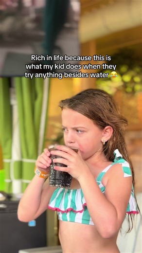 I don’t know how this happened but she’s been this way her whole life 😂🙌🏼 #momsoftiktok #chelsieashley #welovewater #waterpark @Okana Resort