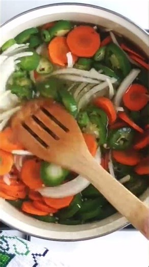 Easy Mexican Escabeche 🌶️ Pickled Jalapeños & Carrots