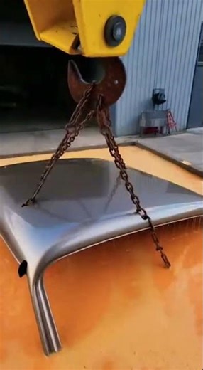Rusty Car Body Dipped in Chemical Bath - Amazing Transformation! 🚗