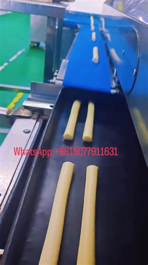 Summer Tong on Instagram: "Amazing bread tray loader machine #tray arrangement machine #tray alignment machine"