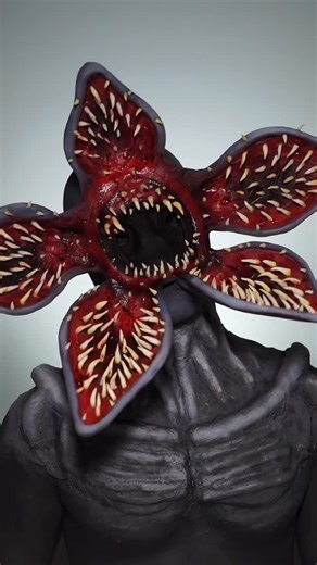 kevin rupard on Instagram: "Stranger Things Demogorgon SFX makeup transformation. Should I post the in depth tutorial how I made the face portion? I used the same method as my clicker look. _ @mehronmakeup liquid latex + paradise paints palette @kryolanofficial prosaid + Supra paints + Aq water activated paints @skinillustratorofficial fx palette __ #strangerthings #sfx #sfxmakeup #demogorgon #cosplaymakeup @strangerthingstv"