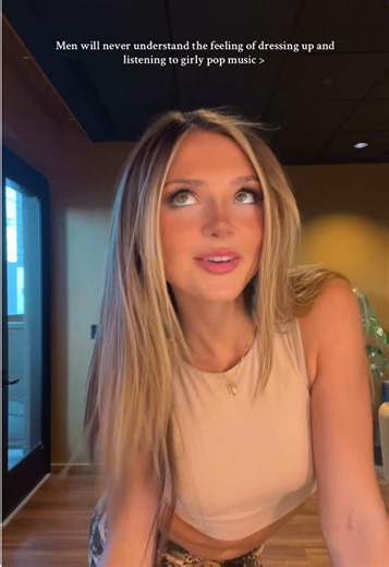 Stylish Snake Print Pants Outfit Ideas