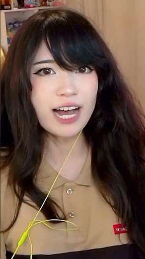 Why Emiru Doesn’t Wear Headphones