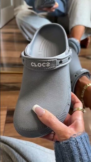 Crocs Classic Crafted Canvas Clogs Review: The Best 2026 Lightweight & Durable Casual Slip-On Shoes
