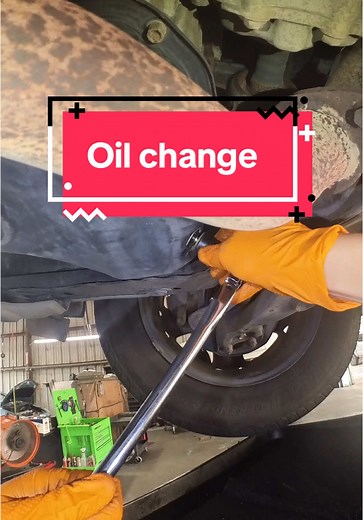 Essential Oil Change Tips for Your 2014 Toyota RAV4