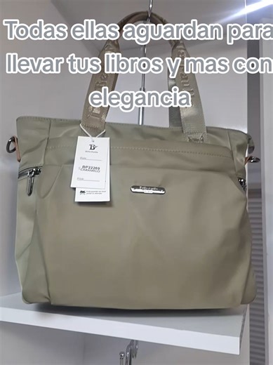 cartera universitaria para tus dias de estudio las encontrarás en ROSA VICTORIA 👛 pasillo ancho #10 local B382 #Bolsos #bolivia #Carteras #ModaFemenina