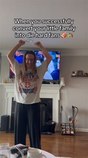 JJ Codella - Fitness Coach on Instagram: "Broncos Country Baby!! 🏈🐴 @purelyrootedhealth @phillip.maxen #broncoscountry #footballfamily"