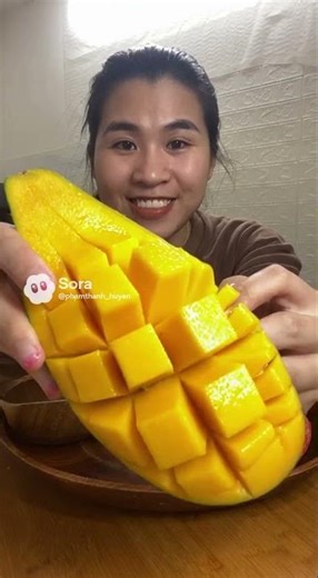Huyền mukbang trái cây siêu to #xuhuong #thinhhanh #viral #thieunhi #sieutokhonglo