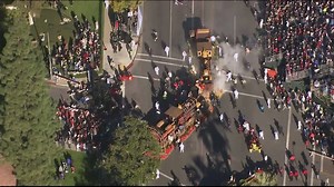 Whoops! Hey, it's a parade. Anything can happen! The Rose Parade had a bit of a hiccup when a float broke down. Luckily, a tow truck came to save the day. Details: http://on.ktla.com/ZRInG | KTLA 5 News