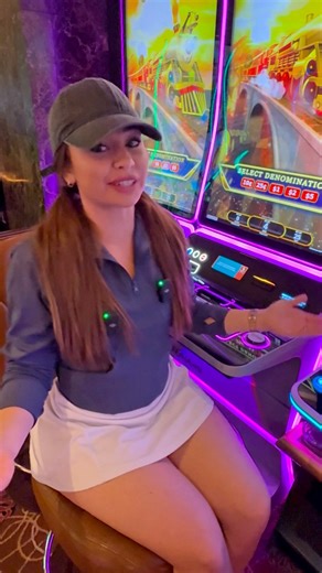 62K views · 933 reactions | HOTTEST Game in the Casino! MAJOR Landed & Now THIS! | Mama Cip Slots | Facebook