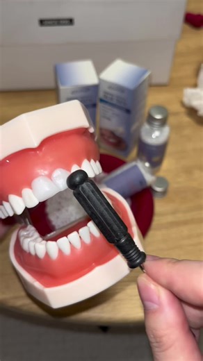 Need a temp tooth?This stuff is safe,reusable,and super strong #veneerteeth#falseteeth #teethreplacement #fpy#dentures