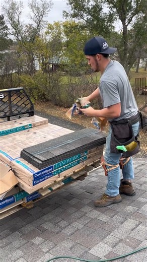 “Teamwork makes the dream (roof) work! 👷‍♂️💪” #RoofingTeam #RoofingCrew #ConstructionLife #HardWorkPaysOff | RidgeMaster Roofing