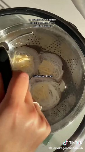 Steamed Scallops with Vermicelli yeyeyeyeyeyeuueyeyeyeyey #scallops #asianfood