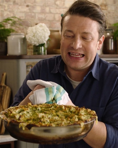 286K views · 3.9K reactions | It's one of Jamie's favourites... 不 jamieol.com/SweetPeaFishPie | Jamie Oliver | Facebook