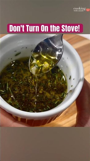 No-cook garlic herb oil hack 🧄 #easyrecipe #food