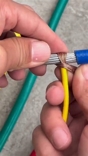 Simple cable connection tricks for strong and safe wiring. Clean results and satisfying to watch