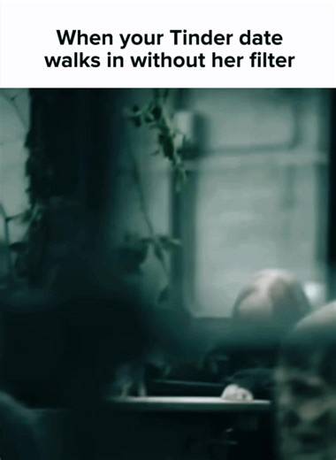 When your tinder date walks in without her filter #tinder #date #dating #datinglife #viral