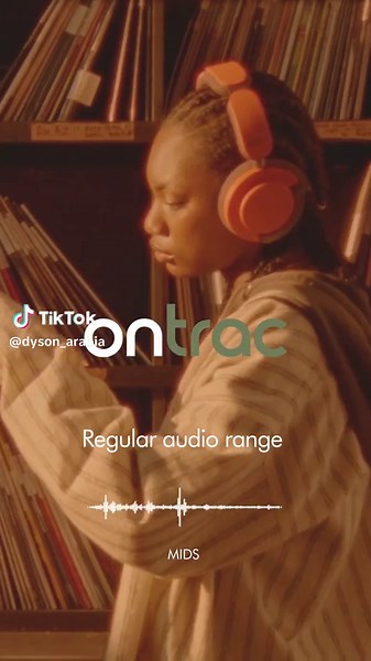 اسمع المزيد. أشعر بالمزيد. تجاوز النطاق التقليدي لتستشعر كل نغمة باستخدام سماعات الرأس Dyson OnTrac™ المانعة للضوضاء. تتميز السماعات بنطاق صوت محسّن مع صوت جهير فرعي موسع وتألق متطور. Hear more. Feel more. Go beyond the conventional range to sense every note, beat and whisper the artist intended with the Dyson OnTrac™ noise-cancelling headphones. Featuring an enhanced sound range with expanded sub-bass and high-end brilliance. #DysonOnTrac #HeadphonesRemastered #Headphones #MusicIsLife