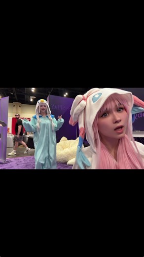 shake that tail feather 🐧 @smeeps #pokemoncosplay #cosplay #fyp #pokemon #cosplaydance