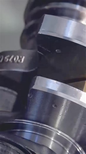 71K views · 386 reactions | Modern machining of engine crankshafts ❤️#crankshafts #cnc #machine #engineerin | Grecia Thomas II | Facebook