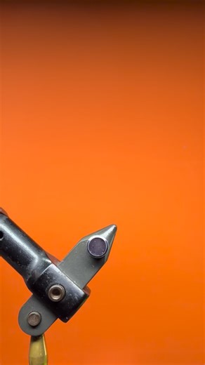 🔹Luca Barosselli🔹 | Hopper flies are a lot of fun to tie and fish. If you’d like to give this pattern a try, enter the giveaways to win all of the... | Instagram