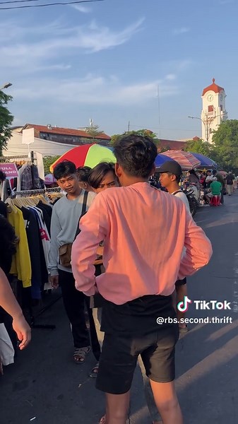 Thrift Shop: Full Brand YGY Keren untuk Cowok