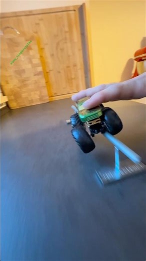 Can I skate it #3 - Big Guy | #caniskateit #hotwheels #monstertruck #rail #flip #fingerboard
