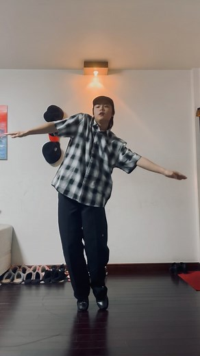 Dope Practice by @henry2007china 🔥🇨🇳 On my very first song I released 10 years ago! 👴🏼 It’s amazing to see young generations Dancing to my old music 🤩 #enrythm #musicproduction #poppingdance #poppingbeats | Enrythm