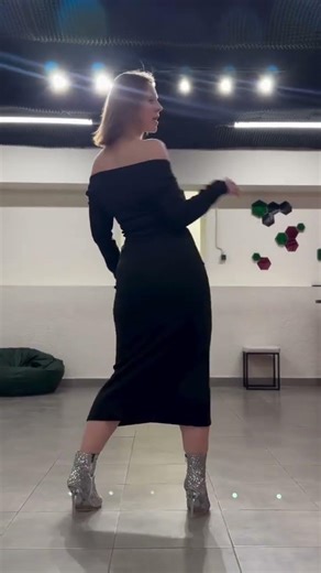 Urban Kiz Lady Styling: Confidence in Every Move #kizomba #urbankiz #dance