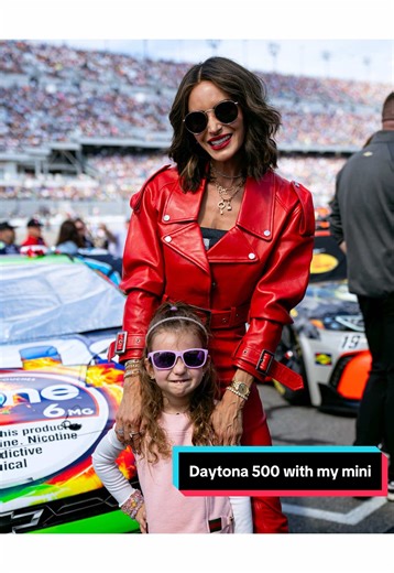Just two girls walking the runway…. I mean heading out to the race 💁🏻‍♀️😂 ❤️ #nascar #daytona500 #race #racing #daytona