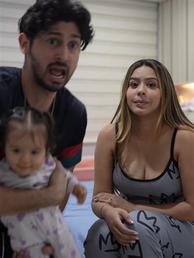 Cuando intentas dormir a la bebe😂 | baby sleeping