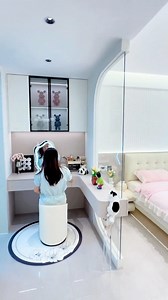 29K views · 113 reactions | The bathroom in the master bedroom is facing the bed. In order to avoid embarrassment, a dressing table was made to connect a transparent glass partition. This not only does not affect the lighting, but also makes it more convenient to put on makeup and wash. The traditional L-shaped wardrobe was abandoned and a row of wardrobes at the end of the bed was made instead. #masterbedroom #bedroomdesign #bathroomdesigns | Tiffany Design Studio | Facebook