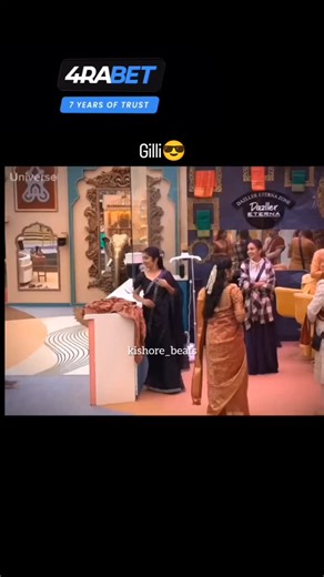 🎶 on Instagram: "😎 . . . 日本利用压电瓷砖将脚步转化为电能。这些瓷砖捕捉来自你脚步的动能。当你行走时,你的重量和动作会对瓷砖产生压力。瓷砖会轻微弯曲,从而产生机械应力。瓷砖内部的压电材料将这种应力转化为电能。每一步都会产生少量电荷,而数百万步结合在一起就能产生足够的电力来驱动LED灯、数字显示屏和传感器。在像涩谷车站这样繁忙的地方,每天大约有240万个脚步为这一系统作出贡献。这些电能可以被储存或立即使用,从而减少对传统电力来源的依赖,并支持可持续的城市基础设施。这种方法将日常运动转化为实用的可再生能源 日本利用压电瓷砖将脚步转化为电能。这些瓷砖捕捉来自你脚步的动能。当你行走时,你的重量和动作会对瓷砖产生压力。瓷砖会轻微弯曲,从而产生机械应力。瓷砖内部的压电材料将这种应力转化为电能。每一步都会产生少量电荷,而数百万步结合在一起就能产生足够的电力来驱动 LED灯、数字显示屏和传感器。在像涩谷车站这样繁忙的地方,每天大约有240万个脚步为这一系统作出贡献。这些电能可以被储存或立即使用,从而减少对传统电力来源的依赖,并支持可持续的城市基础设施。这种方法将日常运动转化