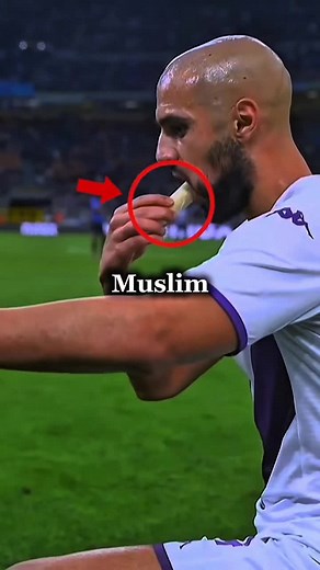 Muslim Players Breaking Fast During Ramadan Matches