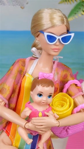 Barbie Family Beach Vacation Surprise! #shorts