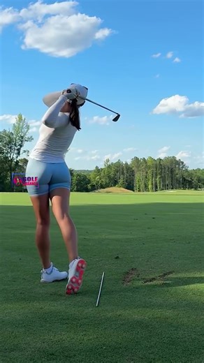Amazing Golf Swing you need to see | Golf Girl awesome swing | Golf shorts | Melissa Keller