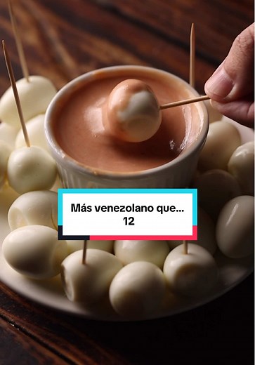 Huevitos de Codorniz con Salsa Rosada: Más Venezolano
