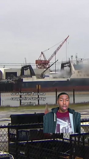 A boat has been on fire in tacoma for nearly 48 hours and crews are still battling it. Click the 🔗 in our bio for more. #komonews #news #washington #seattle #sonorthwest #newsy #reporter #journalism #piercecounty #fyp #news #fire #flame #battle #boat #tacoma #oil #smoke #spill #greenscreenvideo