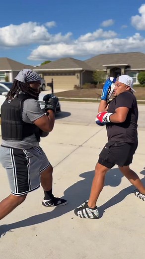 2.3K views · 182 reactions | Using the Philly Shell to Survive if it’s all I had…  #Boxing #BoxingTraining #BoxingTips #PhillyShow #BoxingDefense | Polk County Boxing | Facebook